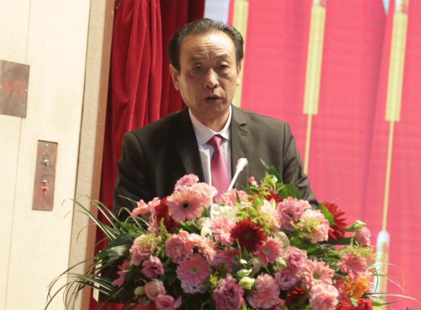 徐州寶潤實(shí)業(yè)集團(tuán)第一屆黨委班子選舉大會(huì)---寶潤實(shí)業(yè)集團(tuán)黨委常委、紀(jì)委副書記鄭軍同志作紀(jì)委工作報(bào)告